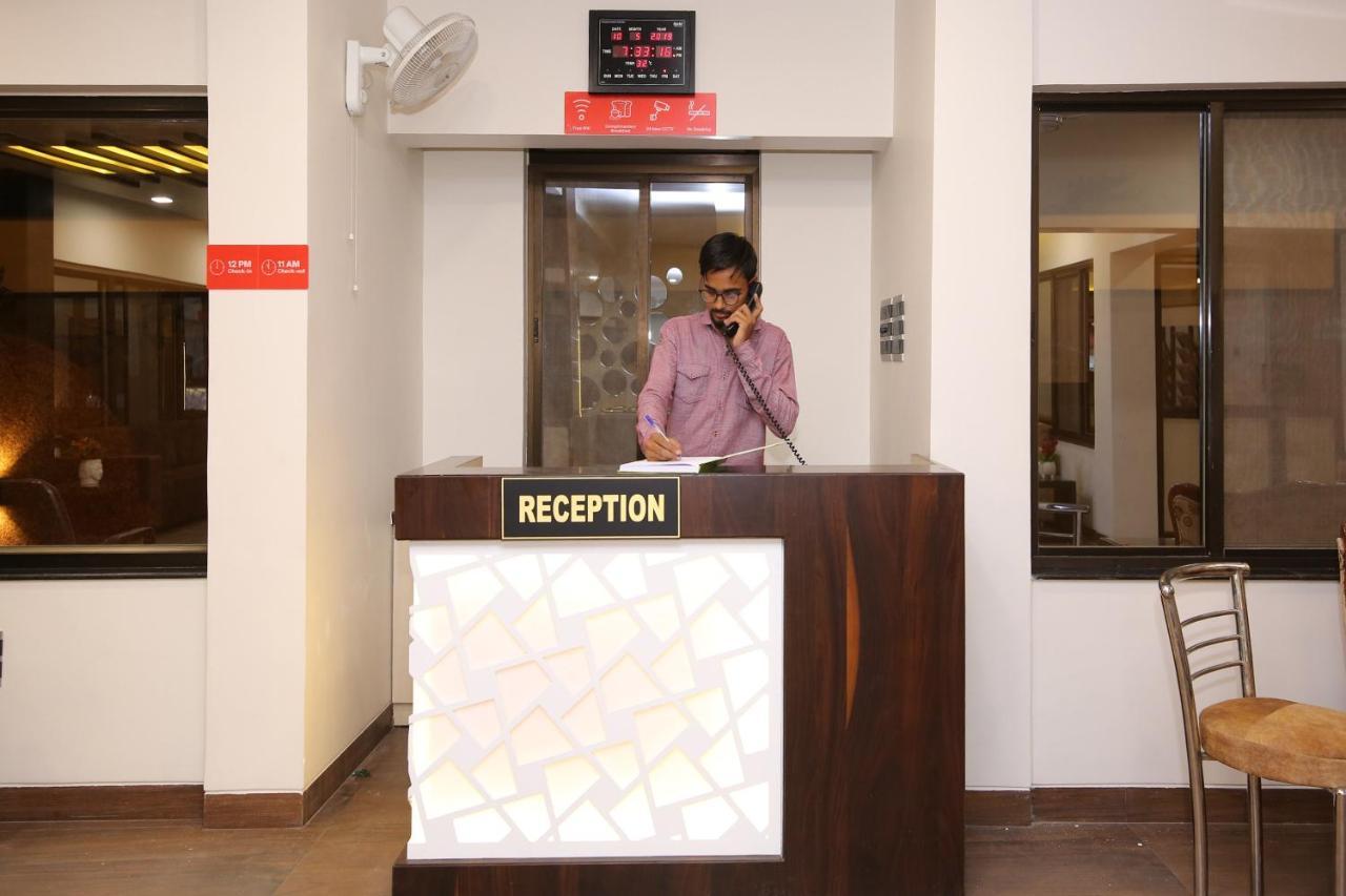 Capital O 36691 Hotel Aashirwad Inn Jabalpur Exterior photo